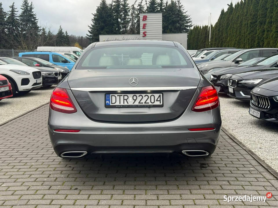 Mercedes E 220 LIFT AMG 4Matic FullLED Skóra klimatyzacja Baranowo