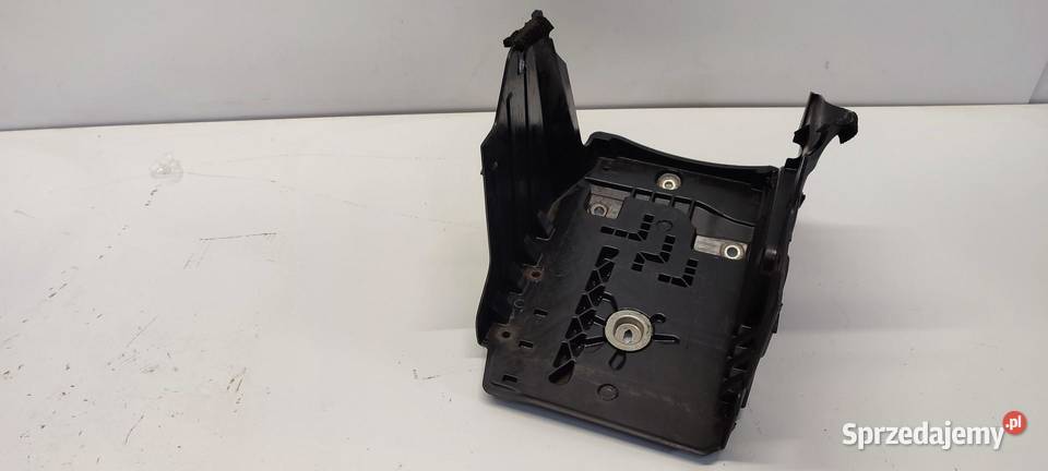 VOLVO V60 PODSTAWA AKUMULATORA 31299569 sprzedam