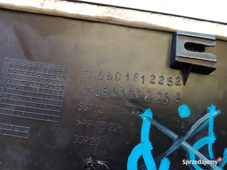 IVECO DAILY LISTWA B0CZNA PRAWA TYŁ 5801812252 Listwy i nakładki Rakoniewice