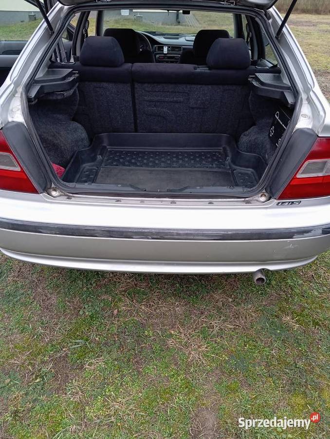 Honda Civic mały orginalny przebieg srebrny sprzedam