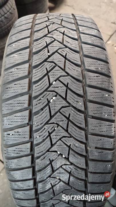 Opony zimowe 22545r18 Dunlop 4 Lubenia