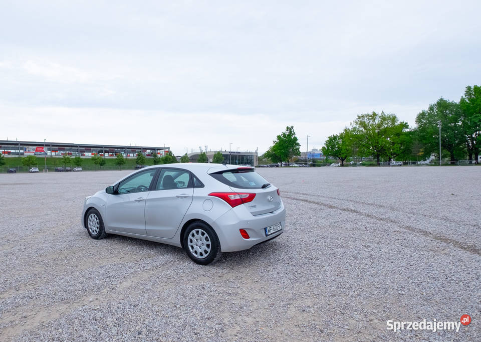 Zadbany Hyundai i30 z najlepszym silnikiem 16 garażowany Warszawa