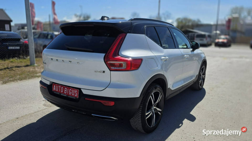 Volvo XC 40 biała perła R design AWD elektryczne lusterka Lębork