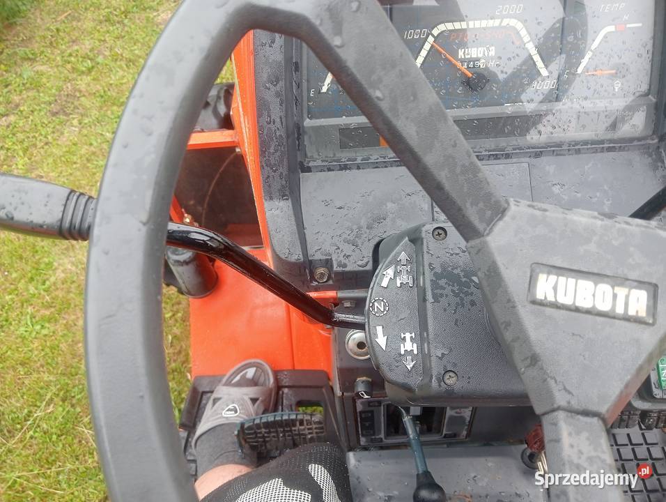 Ciągnik 4x4 Kubota 21 wspomaganie kierownicy sprzedam