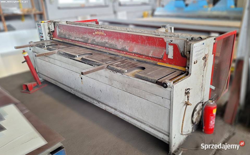 Nożyce gilotynowe BAYKAL RGS 3150x3 Jelenia Góra