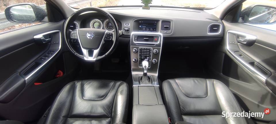 Volvo V60 T6 AWD 30 300 napęd 4x4 zarejestrowany V60 Uherce Mineralne