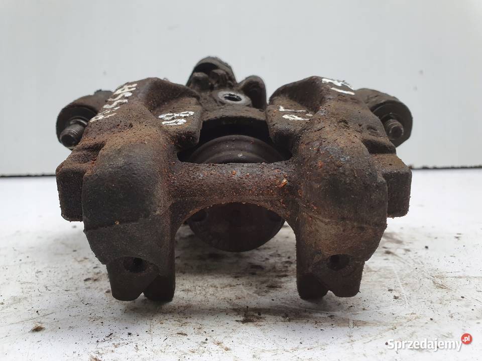 VW Passat B8 TYLNY ZACISK HAMULCOWY prawy tył