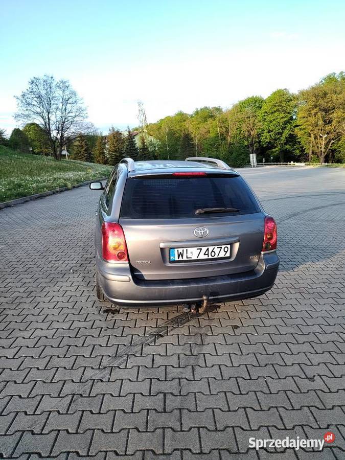 Toyota Avensis kombi 20 D 1998cm3 Cergowa