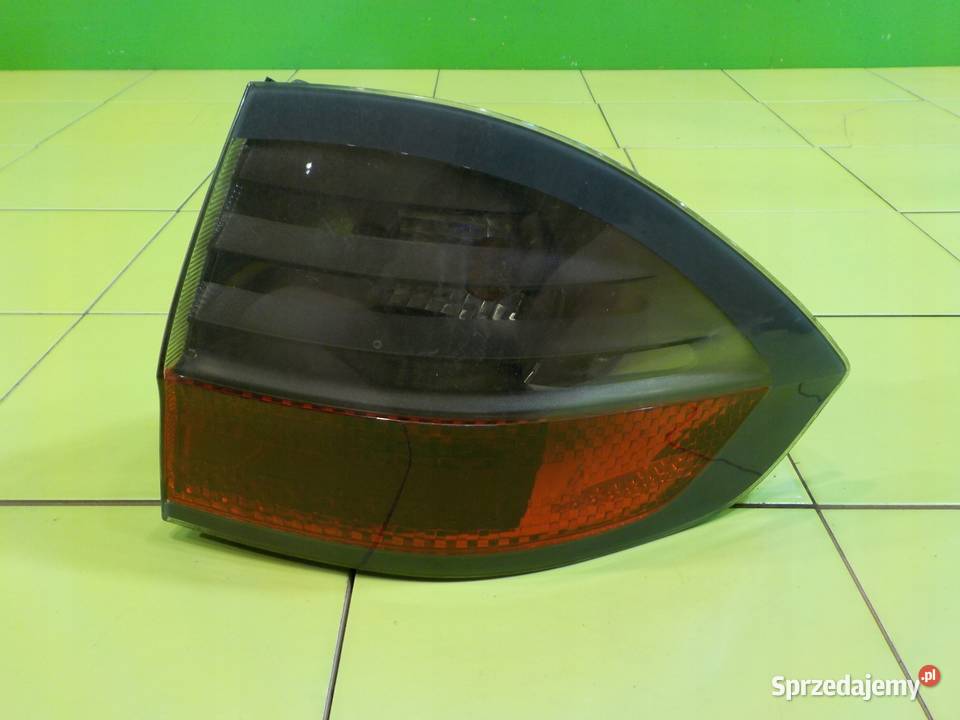 FORD S 08r 5D lampa prawa tyl osobowe
