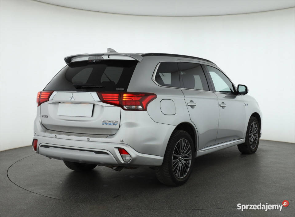 Mitsubishi Outlander 24 PHEV