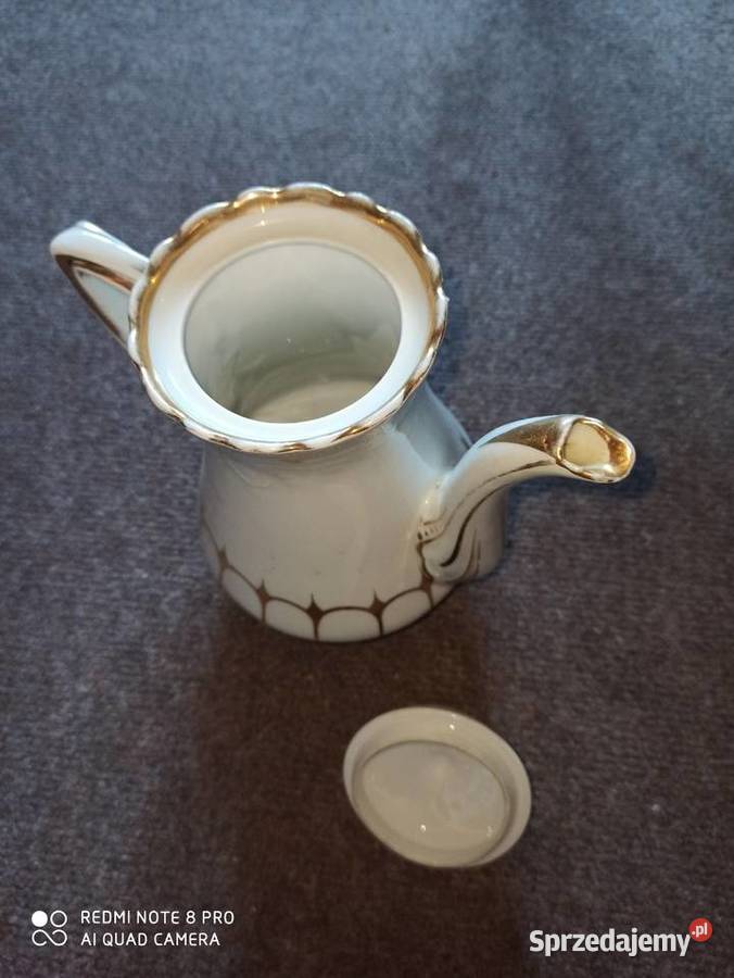 Dzbanek C T Ze złotymi paseczkami
Syg z lat 1909 Gdańsk