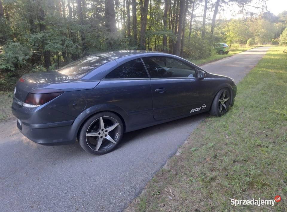 Opel Astra TwinTop Rok produkcji 2007 Rzędkowice