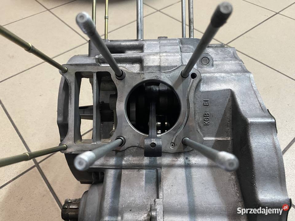 Dół silnika wał korbowy Honda Varadero XL 125