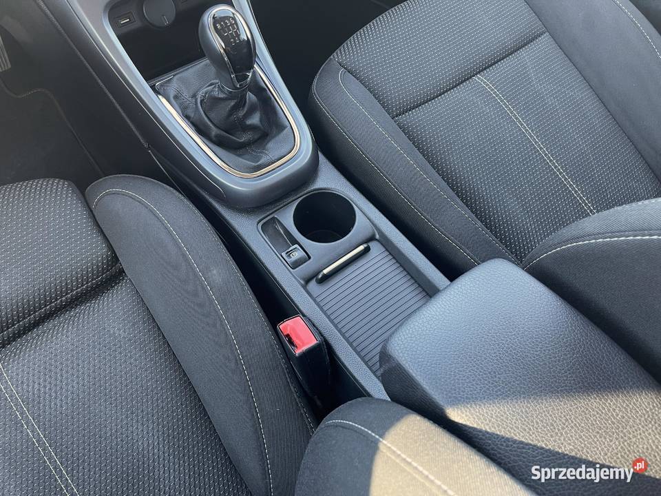 OPEL ASTRA J 14 TURBO 140 2015 141490 KOMBI 141490km