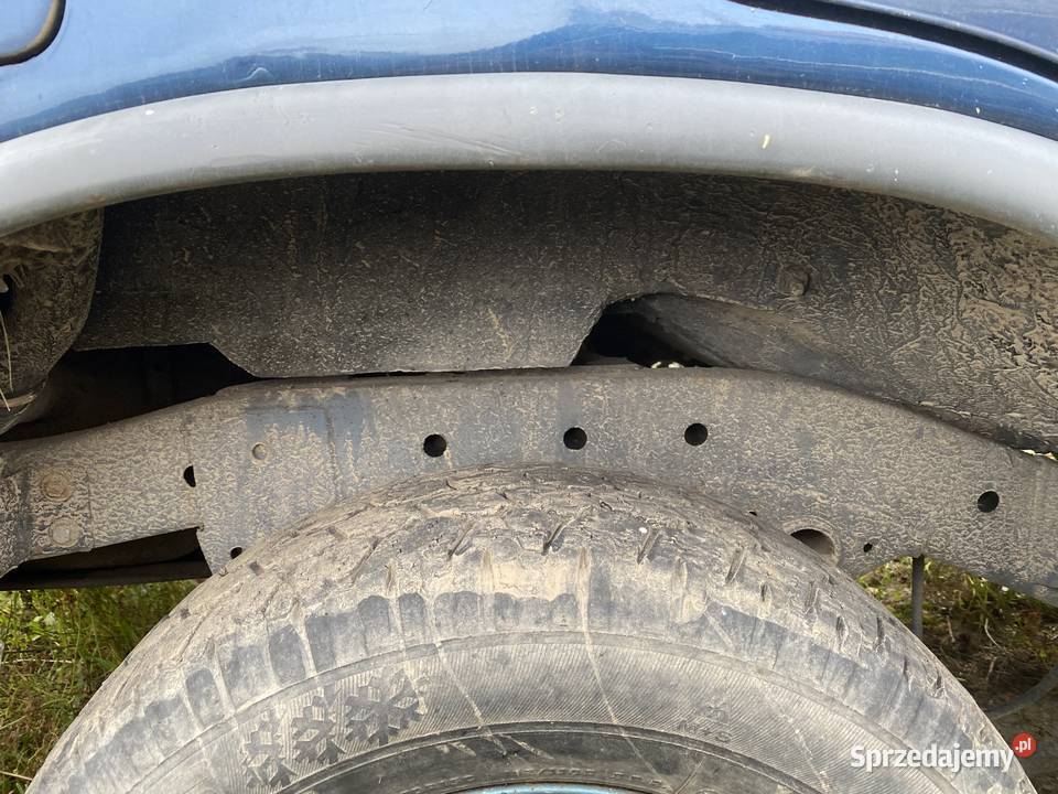 Nissan Terrano 27 zdrowa buda