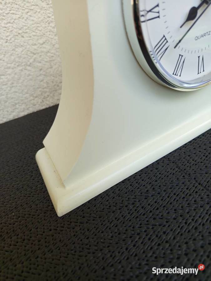 Zegar kominkowy Biały stylizowany oprawiony w biały mazowieckie Warszawa