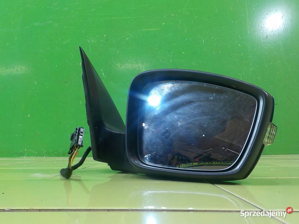 SKODA RAPID 14 TDI 16r 5D lusterko prawe
