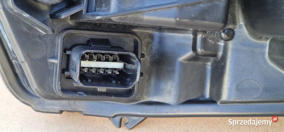 RENAULT ZOE II LIFT LAMPA REFLEKTOR PRAWY FULL