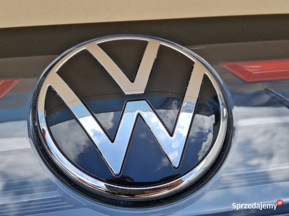 VW TAIGO 2G7 LAMPA KLAPY BAGAŻNIKA TYLNA BLENDA