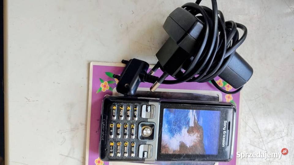 Sony Ericson C702 z 208 rokurarytas kolekcjon sprzedam
