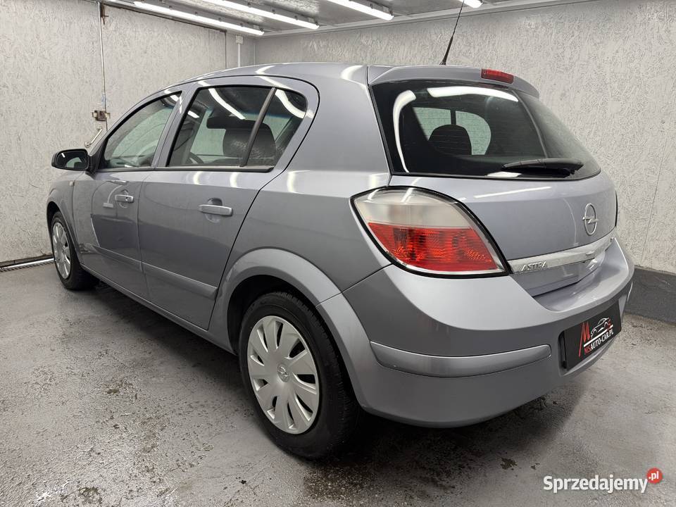 Opel Astra 2007 14 Benzyna Klima Tempomat 173 90KM Poznań
