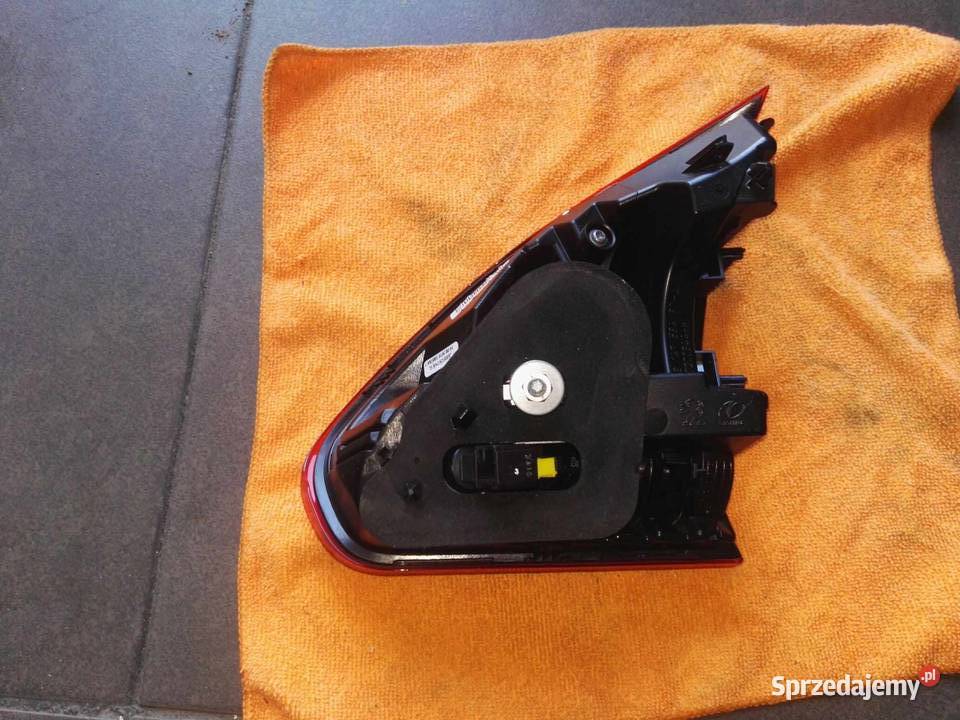 Peugeot 2008 lift lampa tył lewa Niepołomice