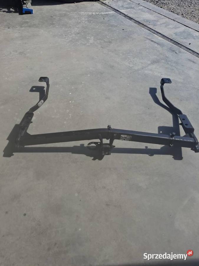 Hak holowniczy renault trafic Bodzentyn