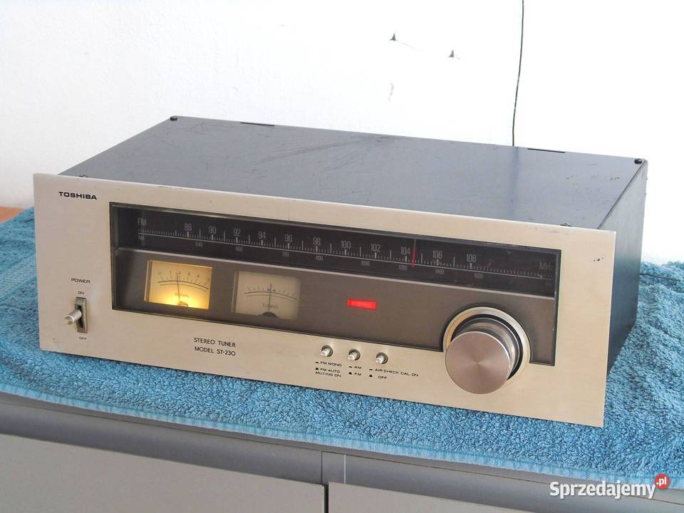 Tuner radiowy Toshiba ST230 sprawny Vintage