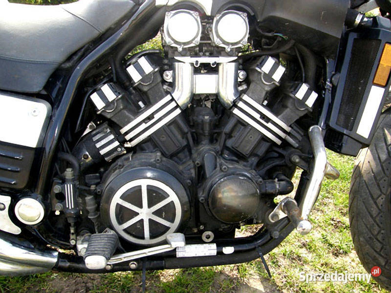 Silnik YAMAHA V 1200