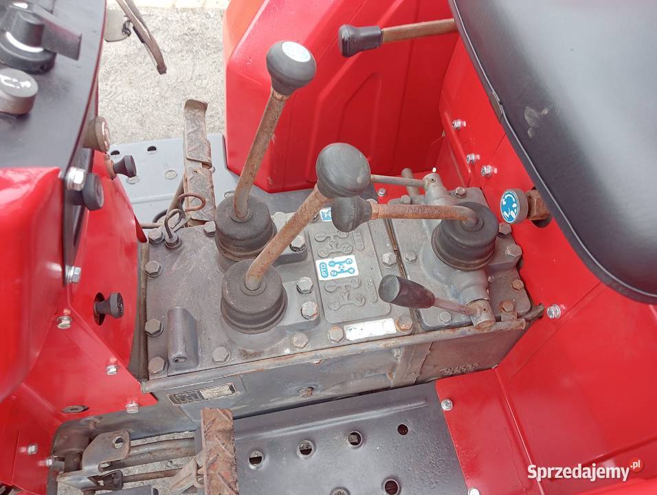 ISEKI TU 130 F 4X4 13 3 cylindry NIE KUBOTA Koszanowo