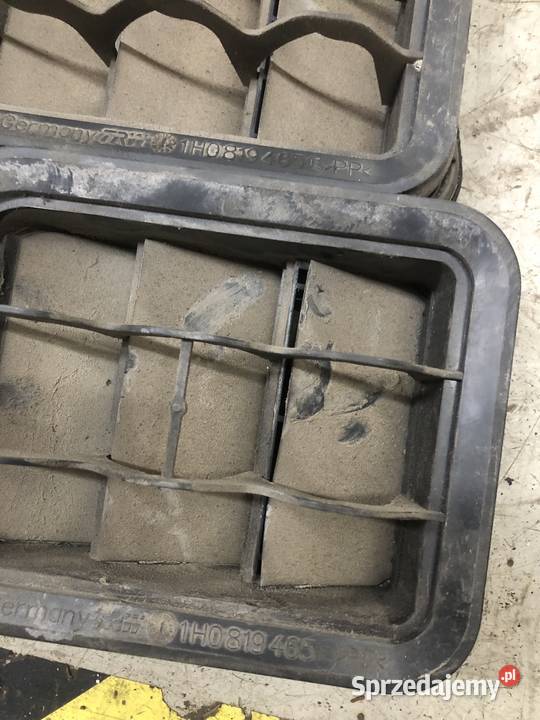 KRATKA WENTYLACYJNA BŁOTNIKA 1H0819465D VW SKODA śląskie Kozy