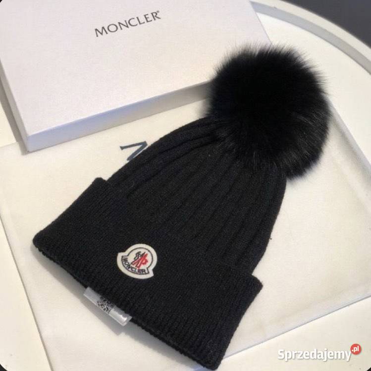 Czapka Moncler z futerkiem Nakrycia głowy Gdynia