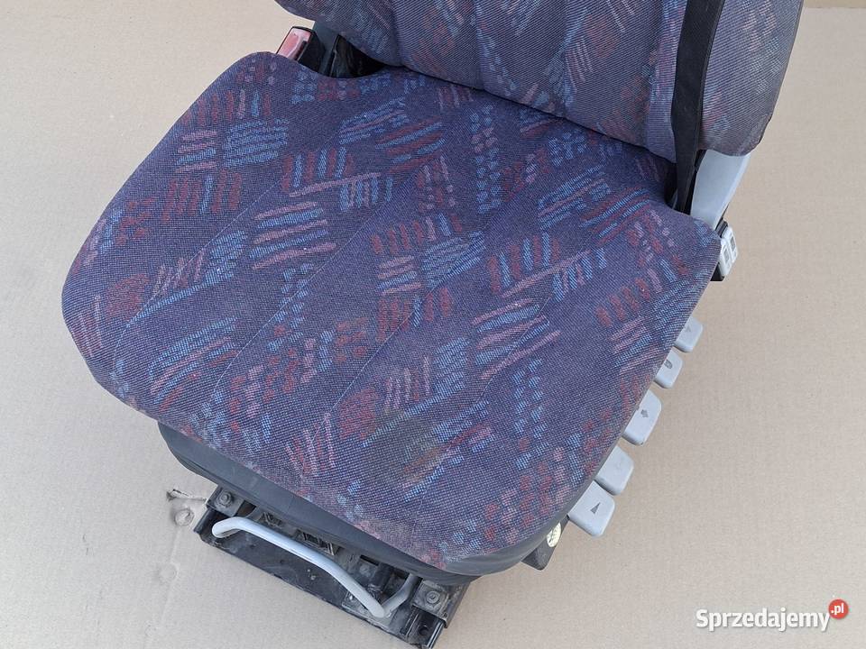 MERCEDES ATEGO FOTEL KIEROWCY LEWY PNEUMATYCZNY Bieleń