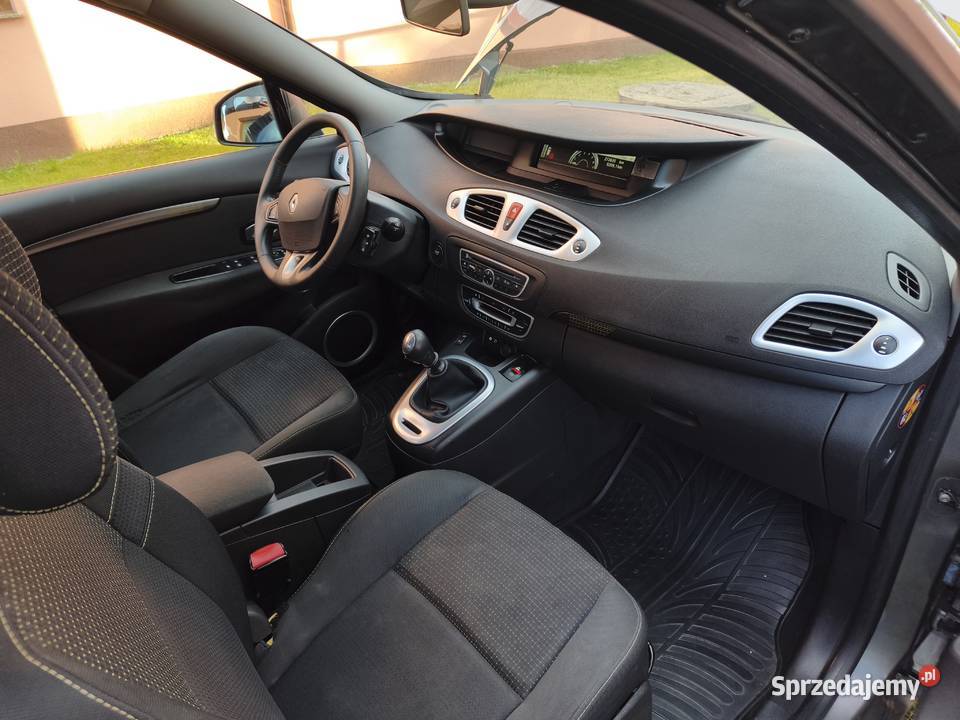 Renault Scenic III 14 TCe zadbany w rodzinie 10 manualna Scenic Września sprzedam