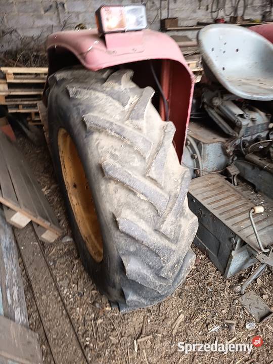 Ciągnik rolniczy 360355 Parzęczew