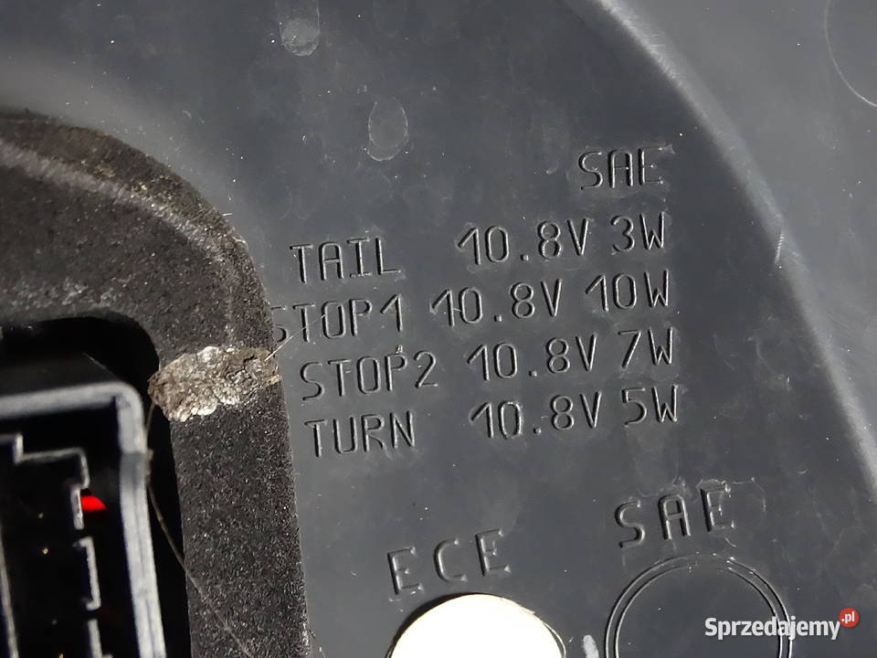 Lampa Prawa Tył Błotnik BMW 6 F12 F13 Oryginał osobowe Biłgoraj