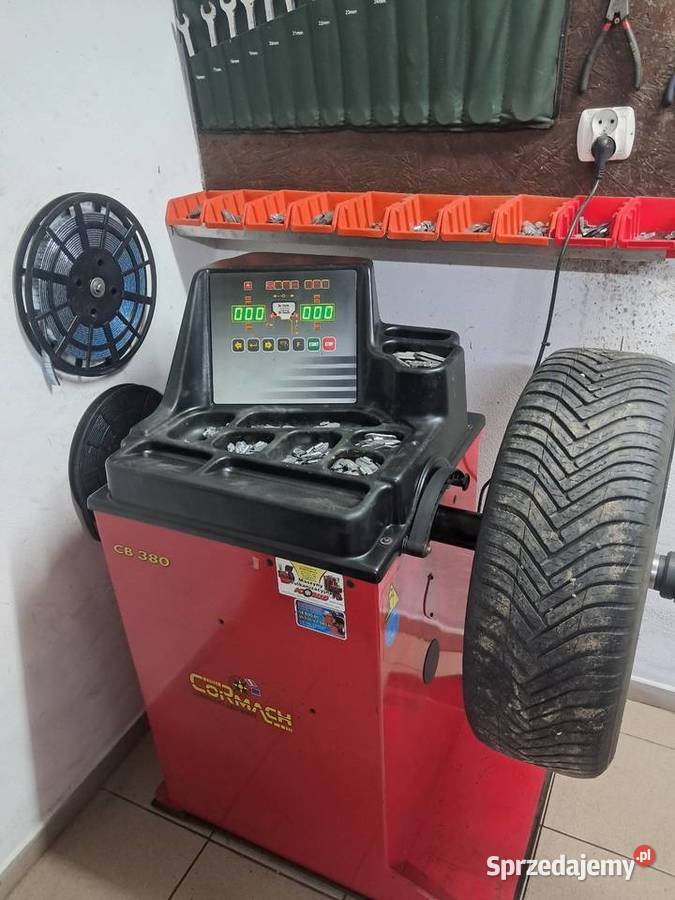 Pomoc Drogowa Transport Wulkanizacja Koparka Piła