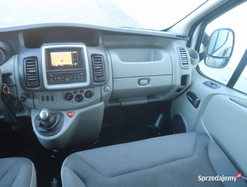 Opel Vivaro 20 CDTI srebrny dolnośląskie Bielany Wrocławskie