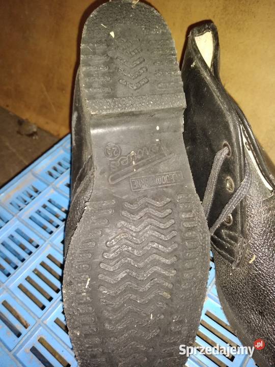 Nowe buty robocze skórzane z PRL Mniszków