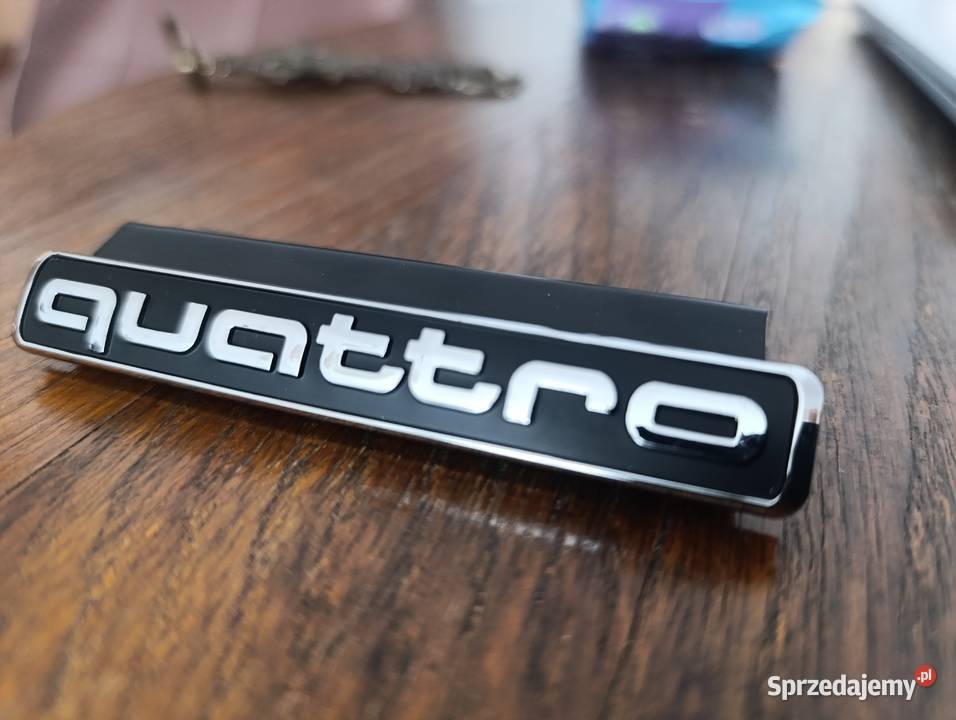 znaczek quattro gril Audi
