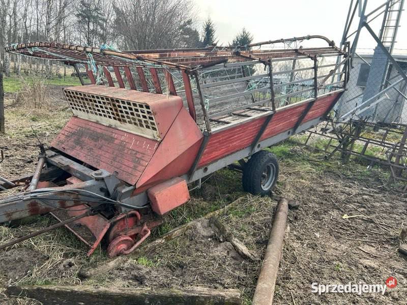 Przyczepa samozbierajaca