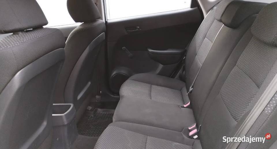 Hyundai I30 16 CRDi Base nieuszkodzony i30 Włoszczowa