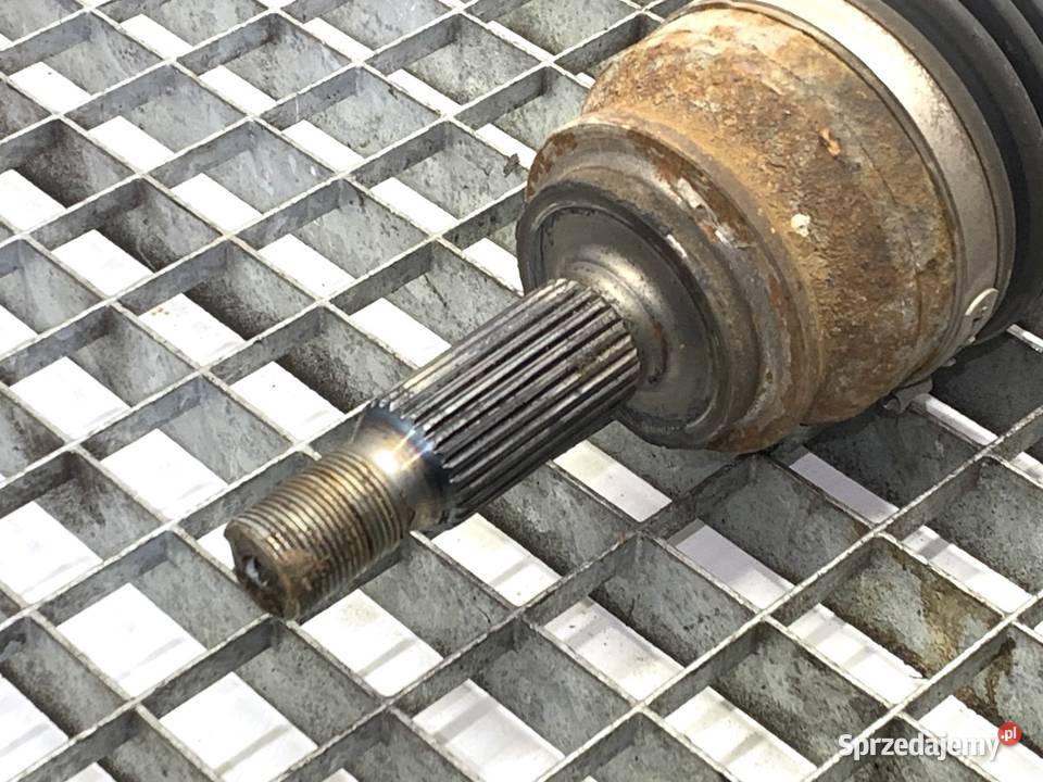 PÓŁOŚ PRAWY PRZÓD MITSUBISHI OUTLANDER III sprzedam