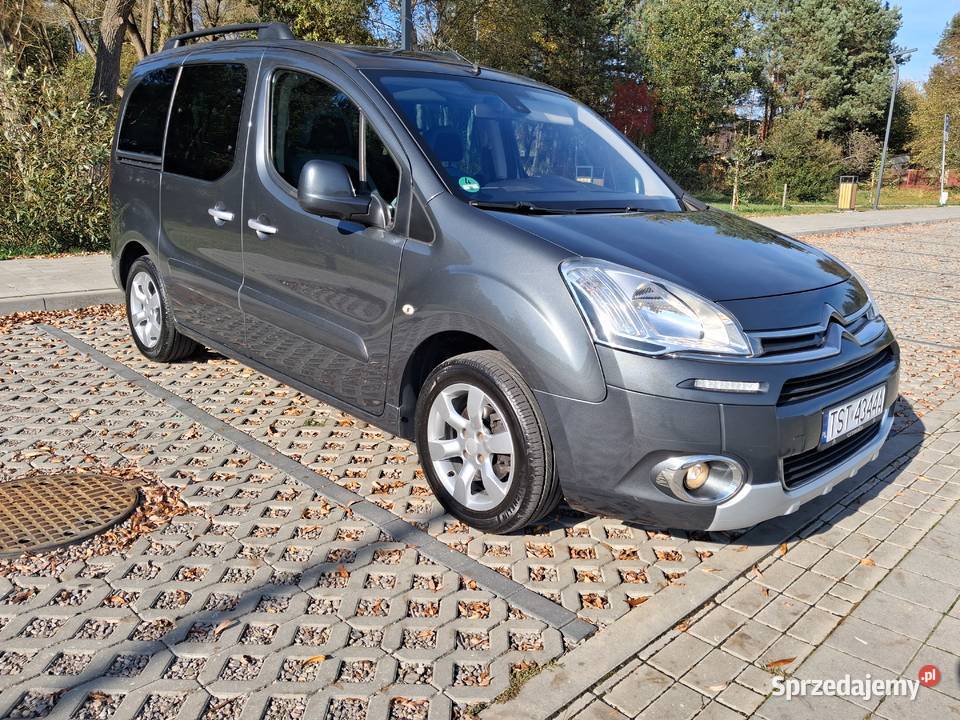 Citroen Berlingo XTR Panoramiczny dach 2014r wielofunkcyjna kierownica Starachowice
