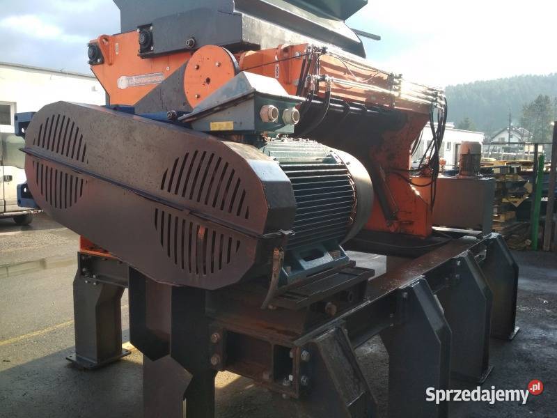 Rozdrabniacz jednowałowy shredder CARBOMA 160 kW