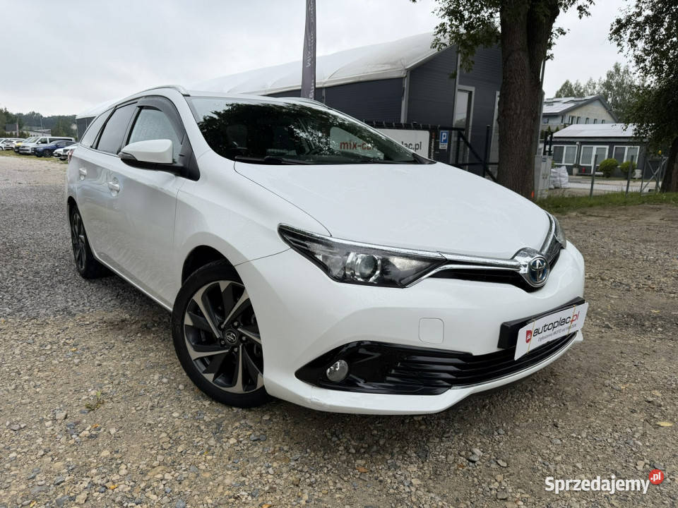 Toyota Auris 18 HSD 136 Serwisowany Kamera Ładny VAT marża Otwock Mały sprzedam