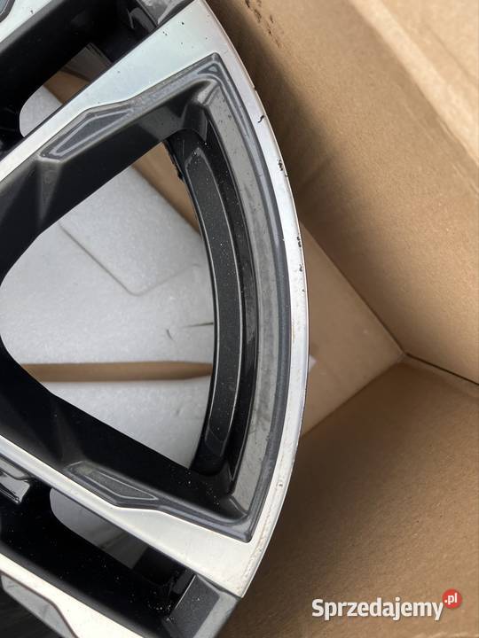 Felga BMW seria 1 F40 36118092352 Samochodowe Poznań