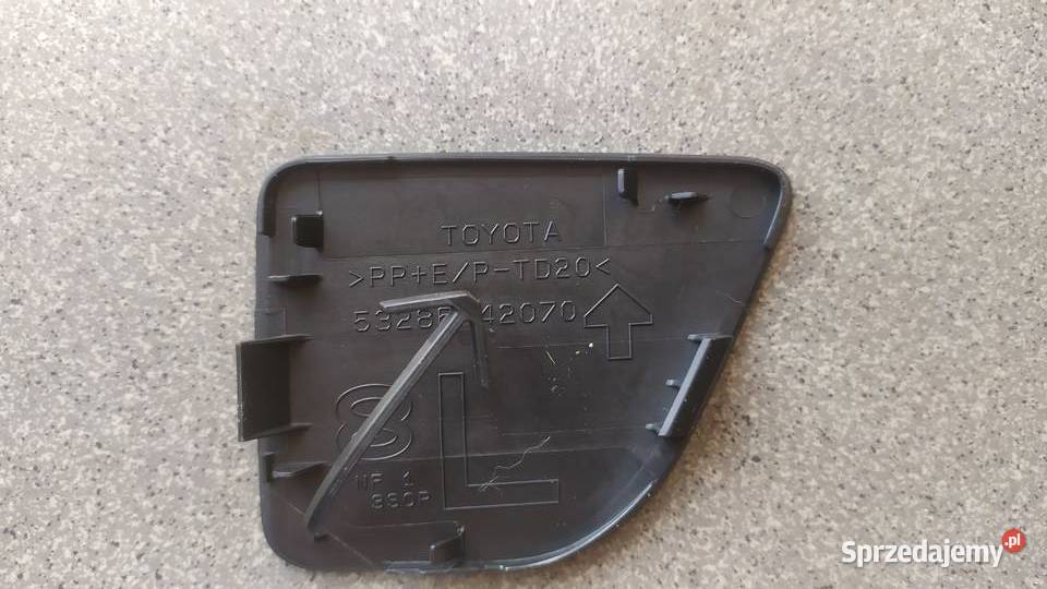 Toyota RAV4 RAV 4 2010 2011 2012 zaślepka na hak Byków