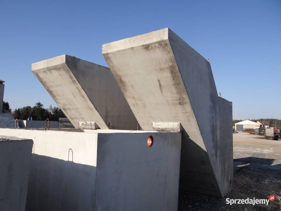 Schody betonowe głębokie do piwnicy z płaskim Wierzbica sprzedam