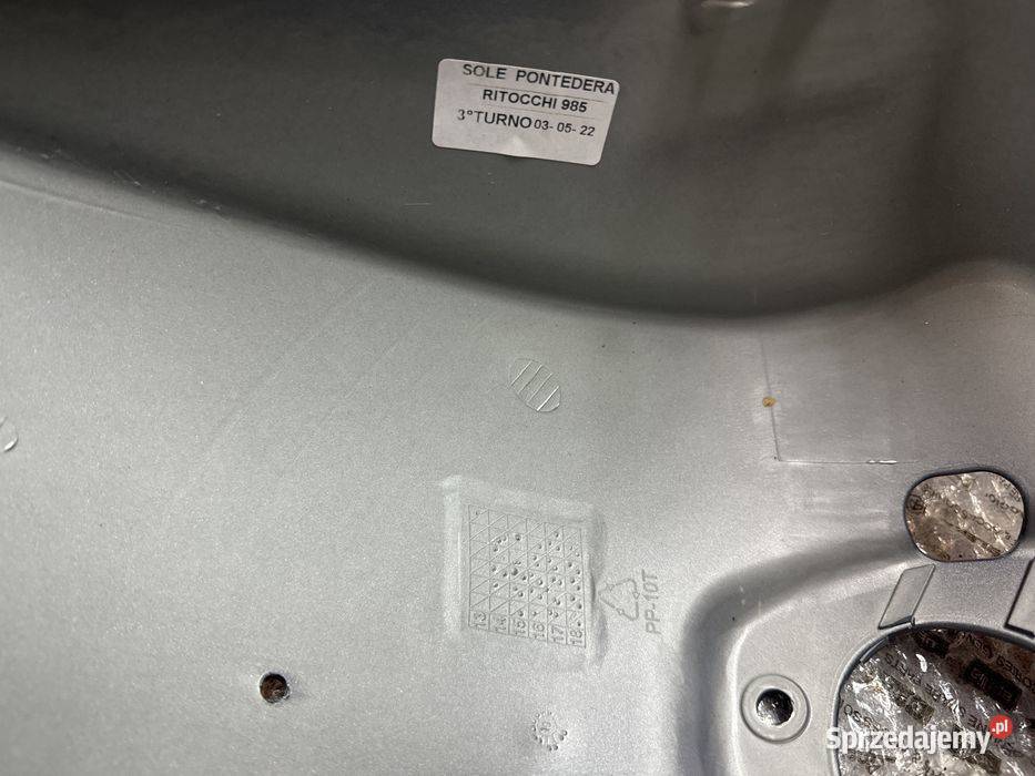 Błotnik Piaggio Vespa Primavera Sprint 50125cc Poznań